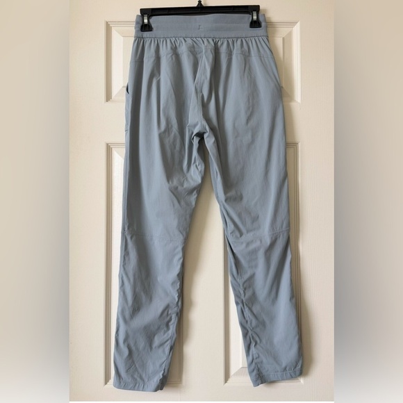 Lululemon Beyond Studio Jogger Pants Straight Leg Slim Fit Luxtreme Gray Size 4 - Picture 3 of 14
